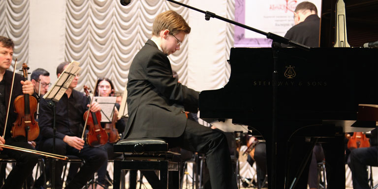 Концертные залы конкурса PIANO.UA